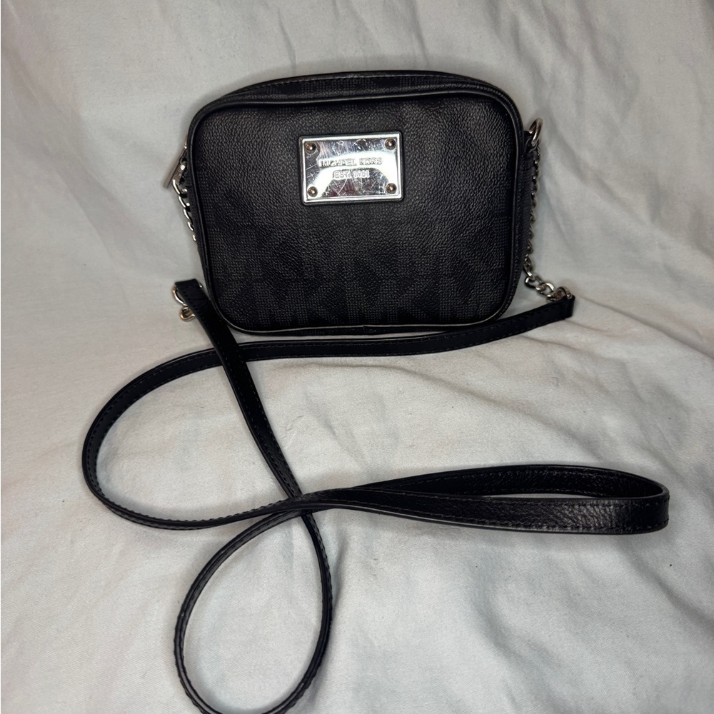 Michael Kors Jet Set Black Logo Crossbody Camera Bag Chain Strap Wallet